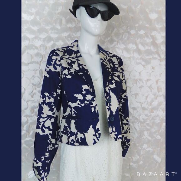 Old Navy Floral Print Jacket Size M - Picture 1 of 5